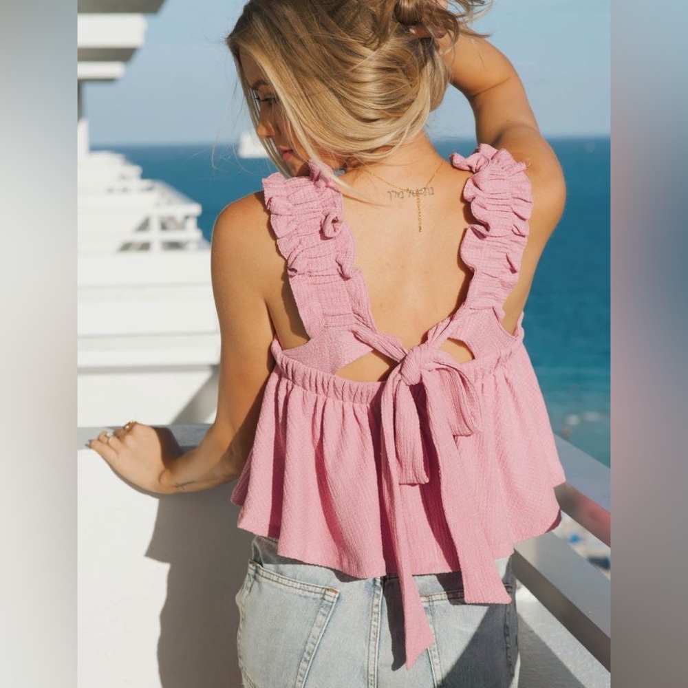 Vestique Pink Ruffle Sleeve Top
